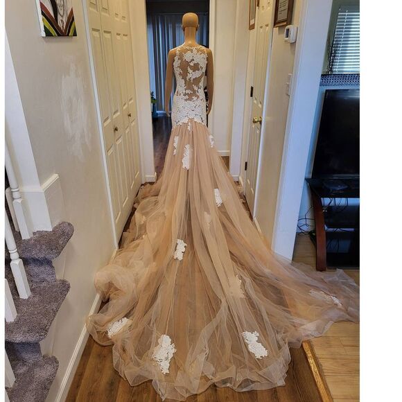 Iryna kotapska Wedding Dress Size 48  US 10 - Picture 2 of 14